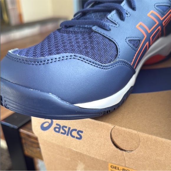 Asics men’s gel rocket 11 sneakers Sz 12 NWT‎